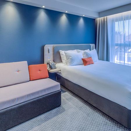 Holiday Inn Express - Fleet By Ihg Εξωτερικό φωτογραφία