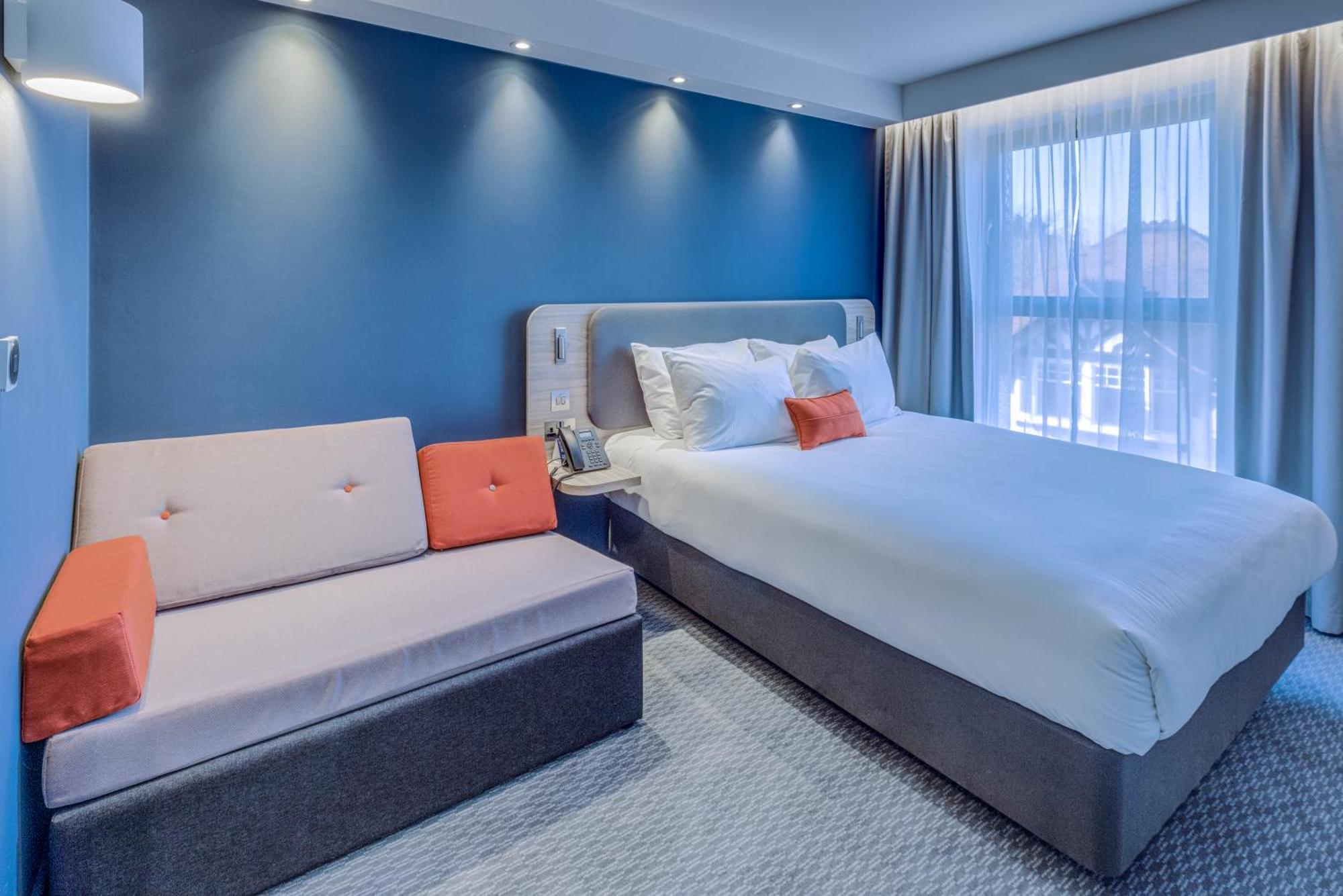 Holiday Inn Express - Fleet By Ihg Εξωτερικό φωτογραφία